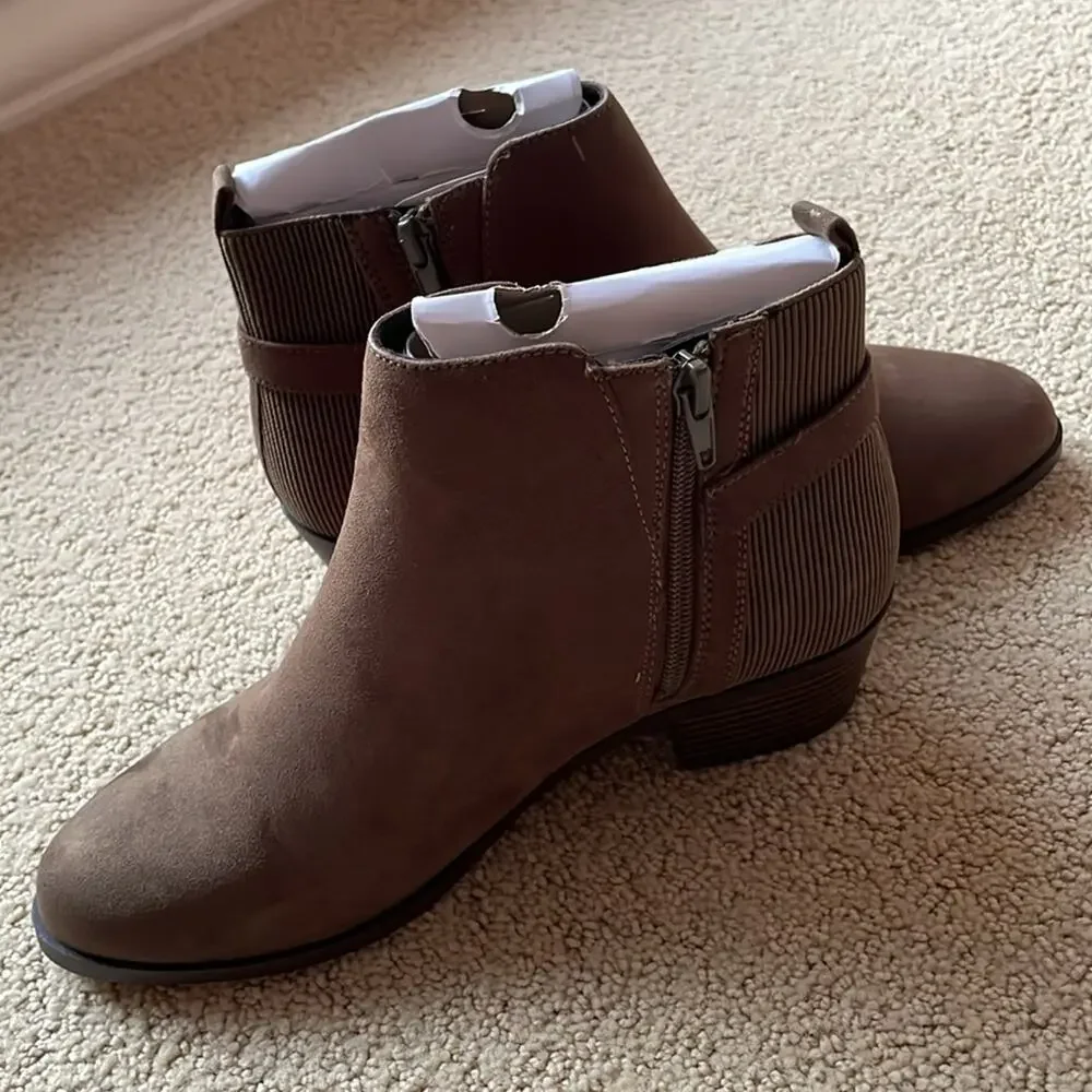Market & Spruce Ankle Boots - Picture 3 of 5